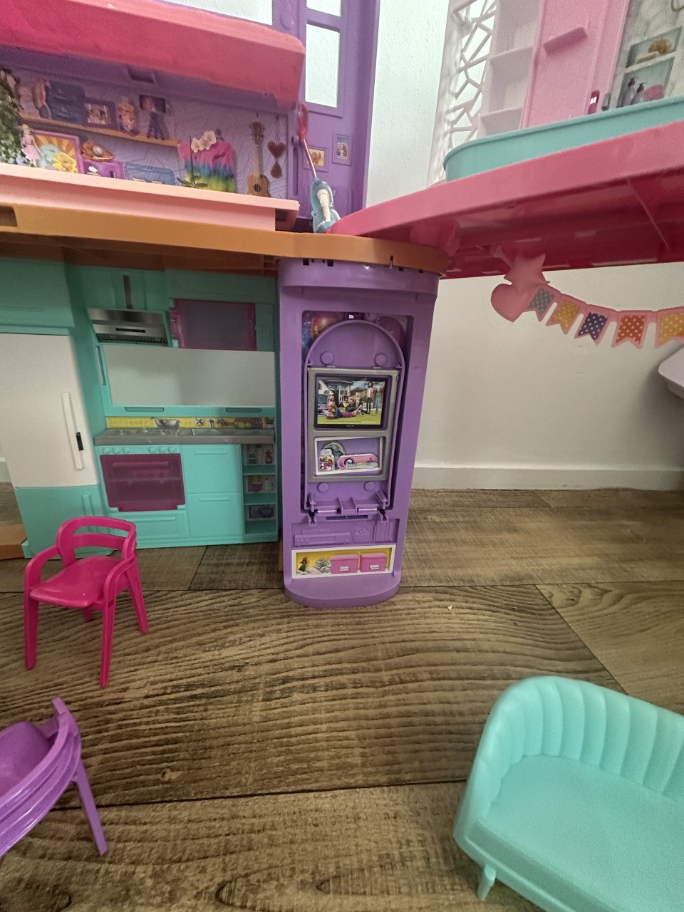 Barbie dream home