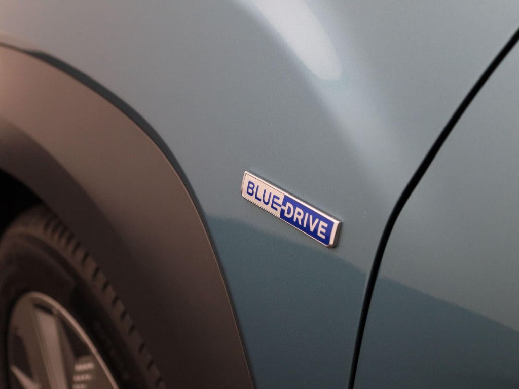 Hyundai Kona ev fashion 64 kwh | automaat | navigatie | heads-up display | 