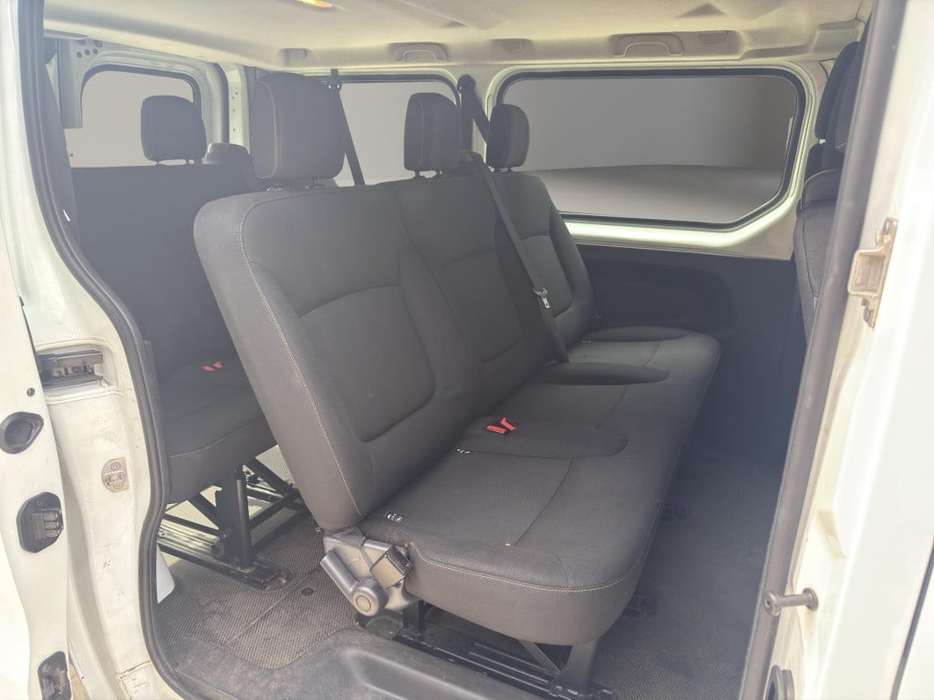 Renault Trafic passenger 1.6 dci 9 persoons ex btw ex bpm