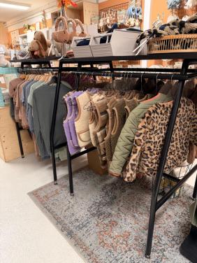 2x stevig kledingrek voor winkel