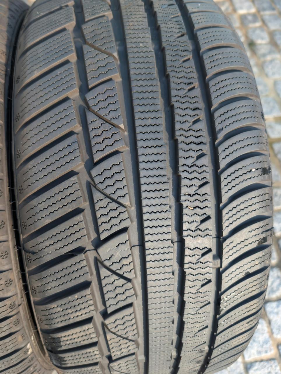 Winterbandenset 225/45R17 + 205/50R17