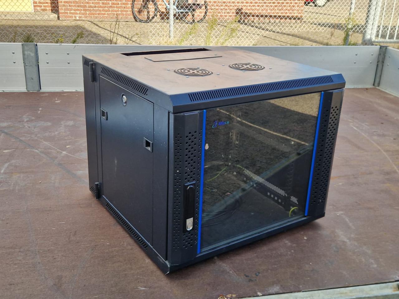 Patchkast / Serverkast 19 inch – 61x60x51 cm