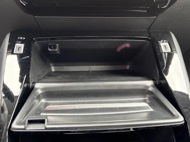 Peugeot 208 1.2 hybrid 100 e-dcs6 allure navigatie | dab | applecarplay| pa
