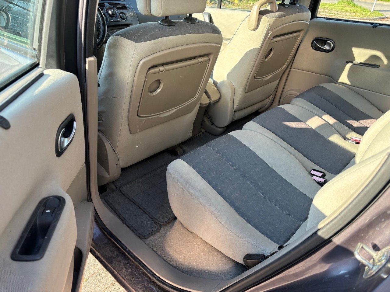 Renault Scenic 1.6-16V Expression Vol Jaar Apk