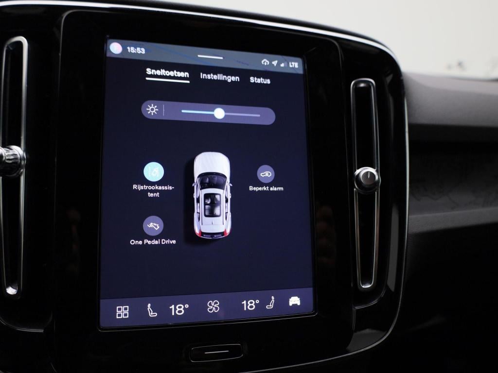 Volvo XC40 recharge core | automaat | apple carplay / android auto | virtua