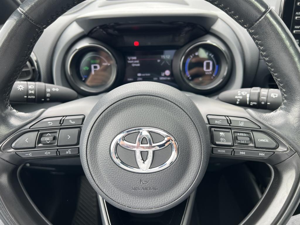 Toyota Yaris 1.5 hyb. executive | nl auto | dealerondehouden | hud | jbl au