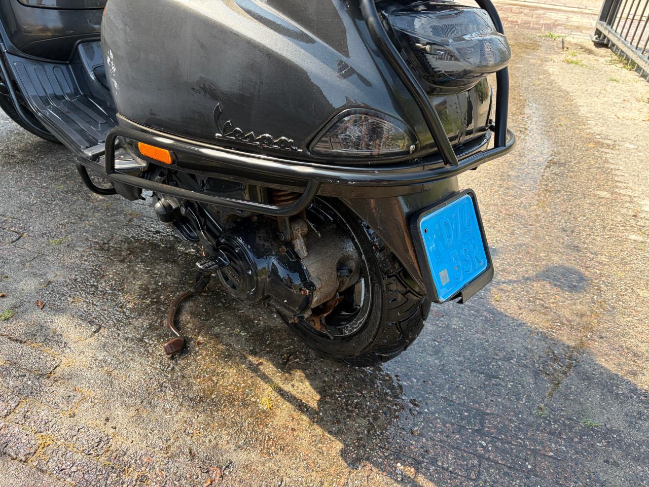 Vespa Piaggio LX 50 C38 - Blauw kenteken - Loop/sloop