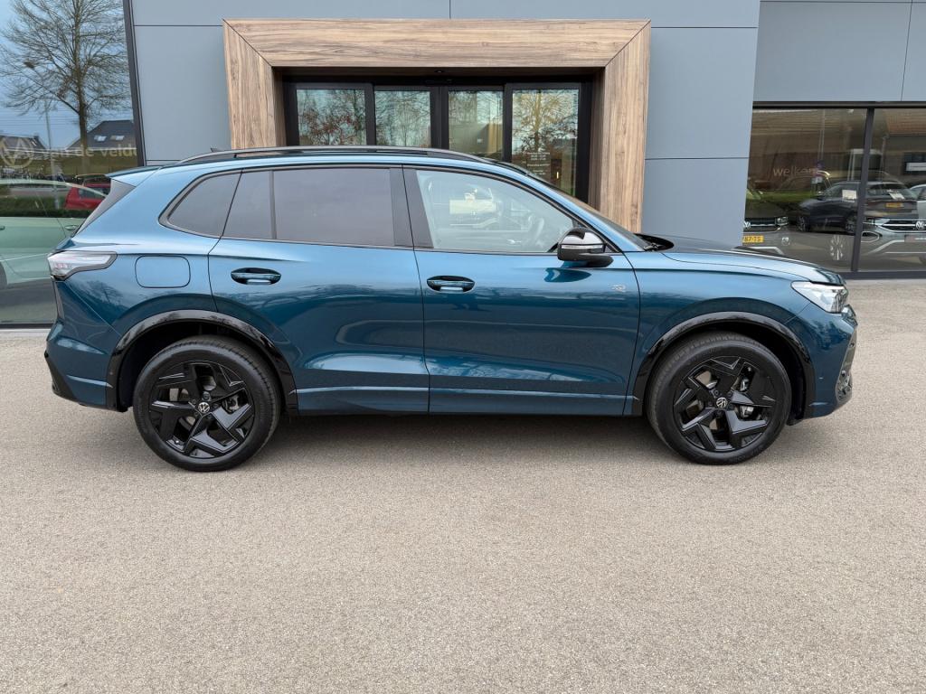 Volkswagen Tiguan 1.5 ehybrid r-line | black line | 360 camera | trekhaak |