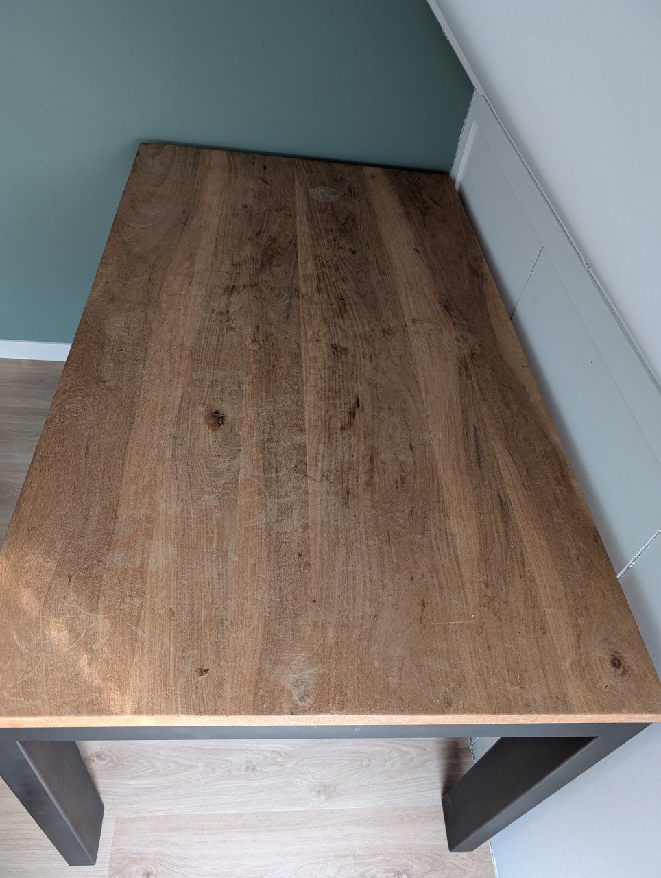 Xooon eettafel met 4 stoelen