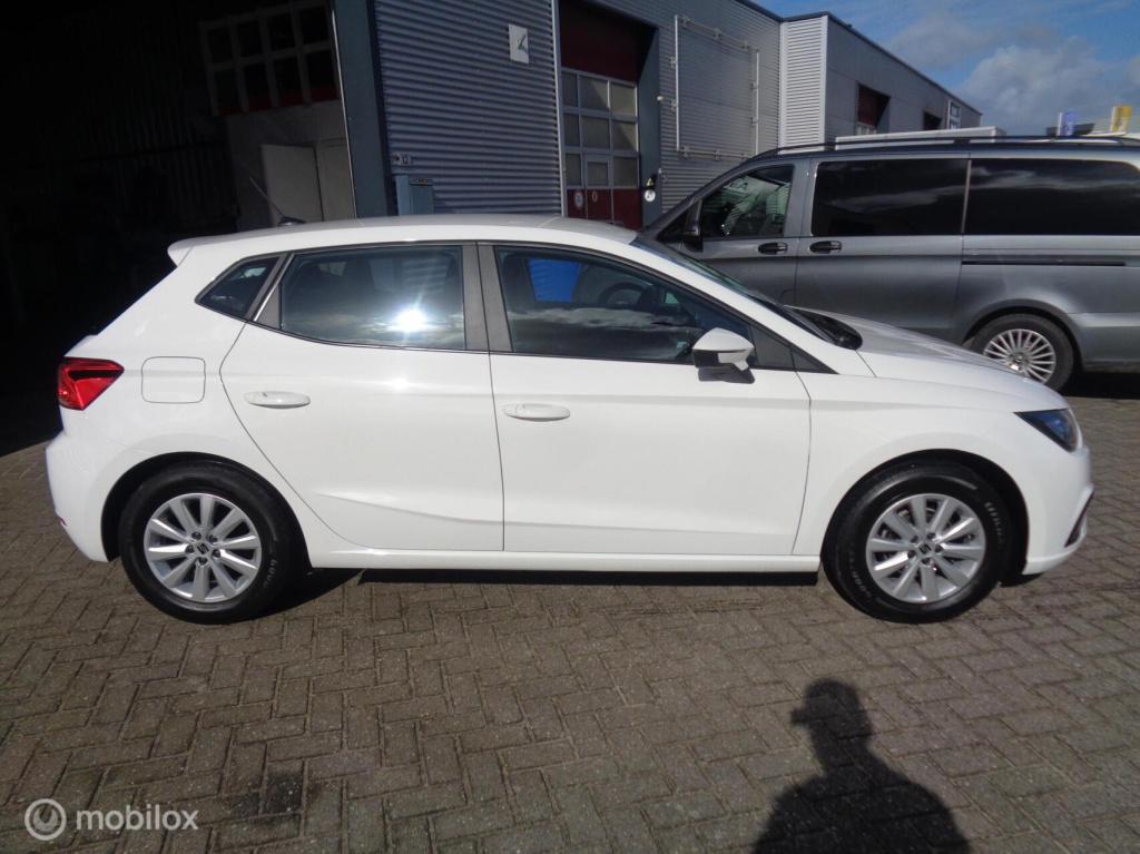 Seat Ibiza 1.0 mpi reference//airco/led/pdc/carplay/lm velgen/1st eig/slech