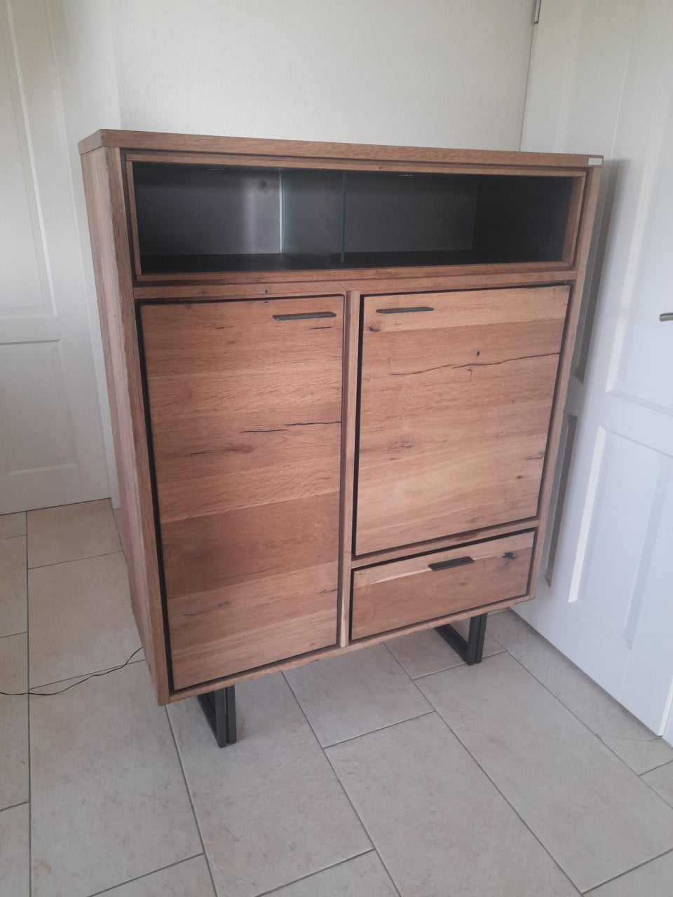 Prachtige XOOON kast 110 x 42 x x 145H (in goede nette staat)