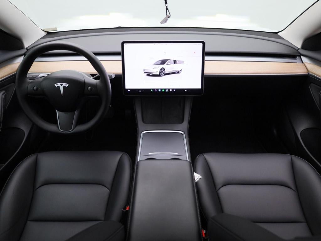 Tesla Model 3 long range rwd 75 kwh | trekhaak | warmtepomp | automaat | pa