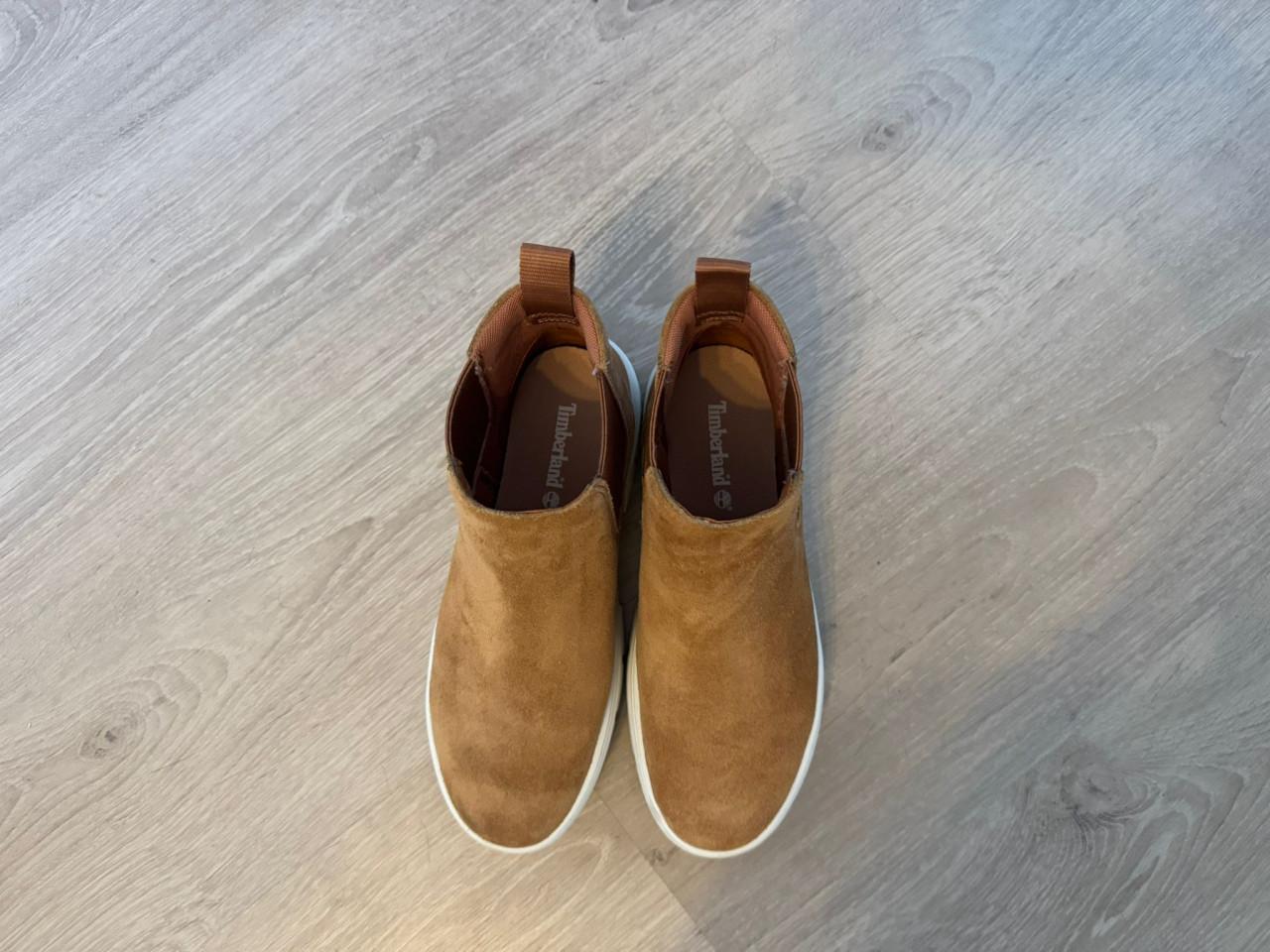 Timberland Laurel Court Mid Pull-On Chukka in oranje suède