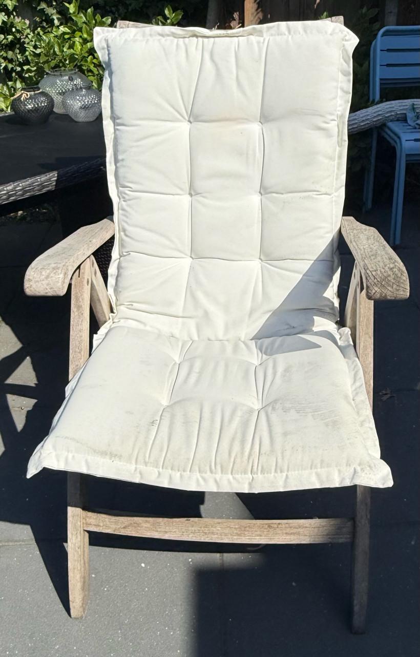 4 verstelbare hardhouten tuinstoelen incl. dikke kussens + extra kussens