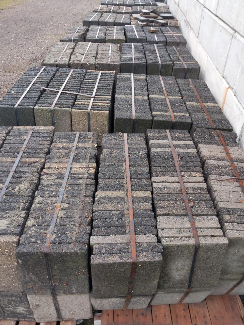 BETON / STOEPTEGELS B-KEUS 2DE KANS 30X30CM