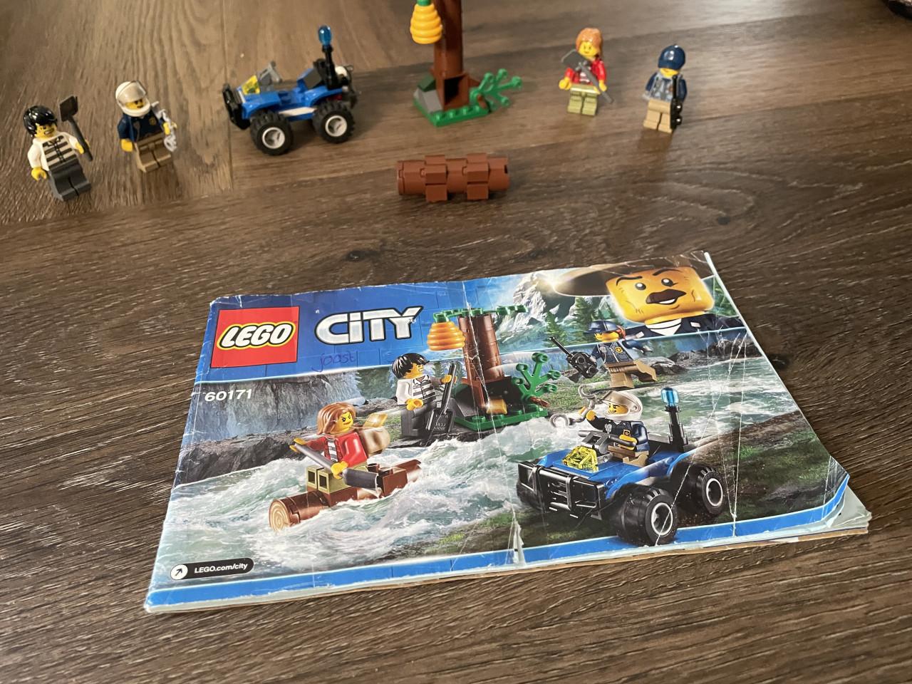 City lego: Bergachtervolging 60171