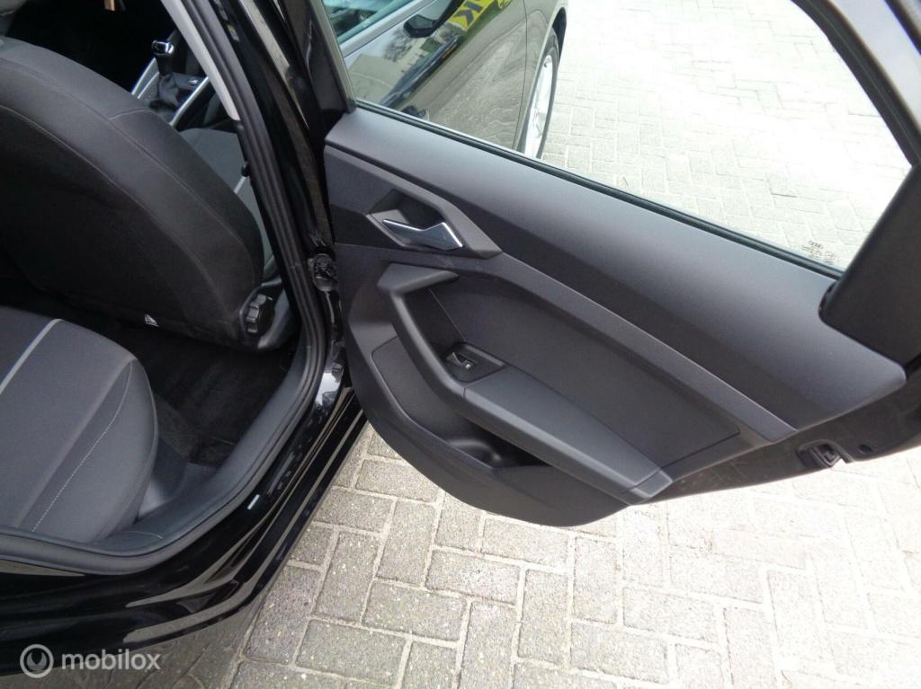 Audi A1 Sportback 30 tfsi 115pk automaat/airco/ecc/carplay/lm velgen/pdc