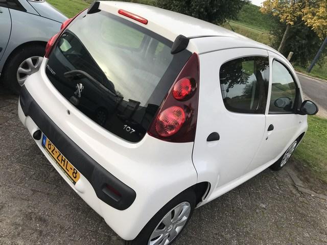 Peugeot 107 1.0 airco | 5-deurs | facelift | nap | 2e eigenaar etc.
