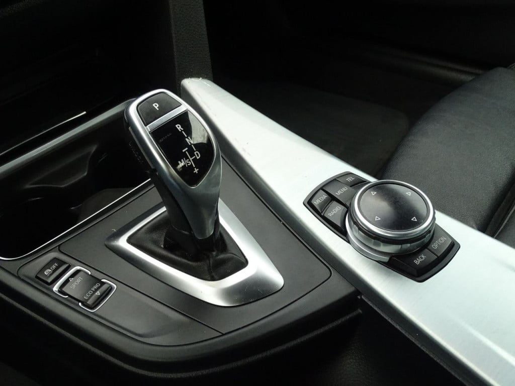 BMW 4 Serie coupé 428i high executive