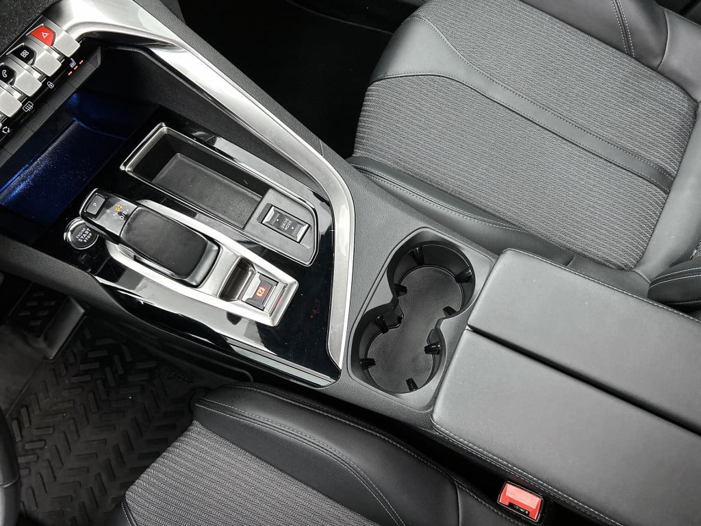 Peugeot 3008 plug-in hybride 225pk automaat allure | rijklaar| panorama dak