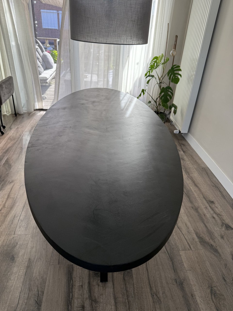 Ovale zwarte mango hout eettafel 240 cm