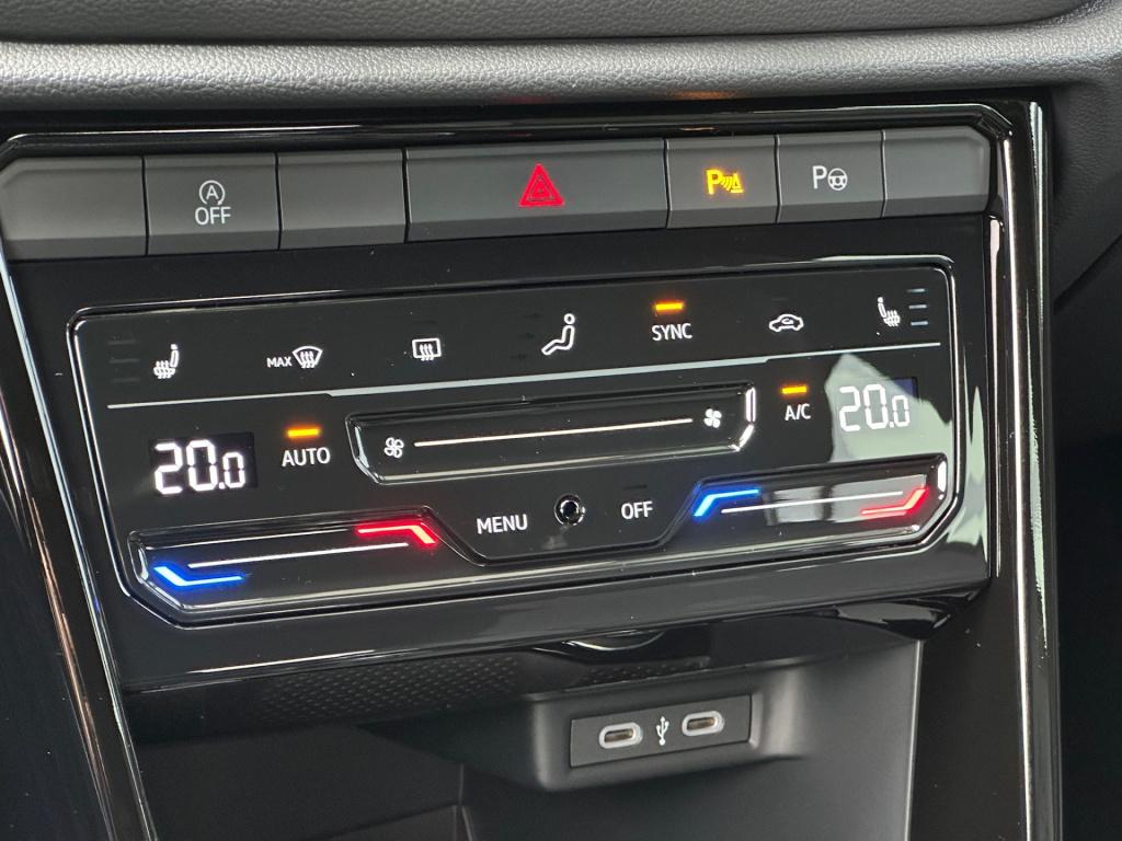 Volkswagen T-roc 1.5 tsi 150pk dsg r-line | camera | keyless | elek. achter