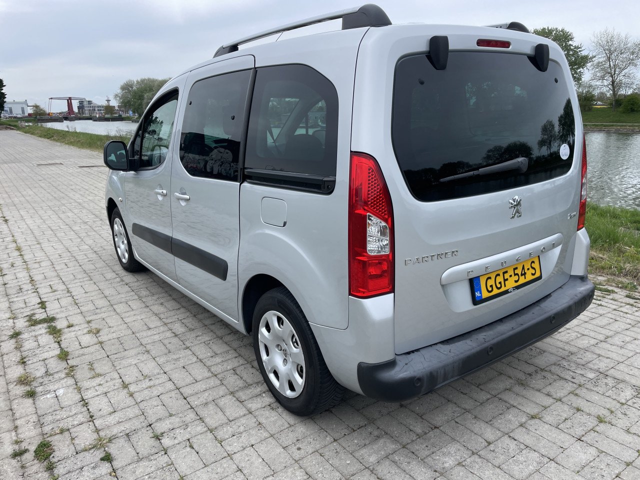 Peugeot partner 1.6 tepee 5 zits 97000 km