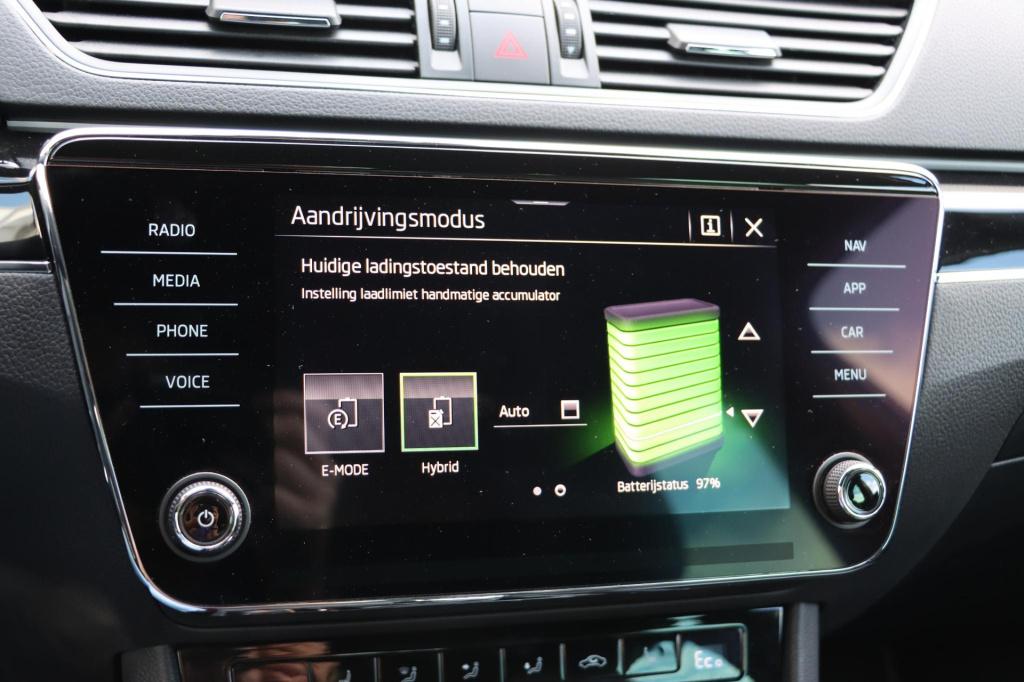 Skoda Superb combi 1.4 tsi iv laurin & klement 218pk dsg6