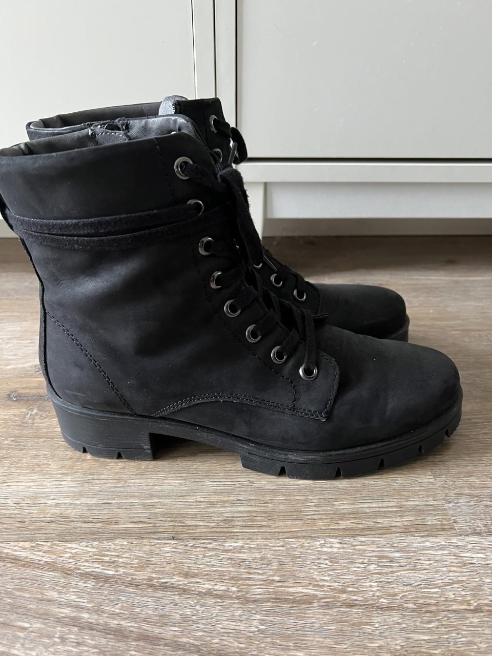 Zwarte laarsjes Medicus 42