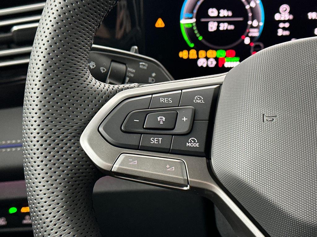 Volkswagen Tiguan r-line edition 1.5 ehybrid 150 kw / 204 pk suv 6 v