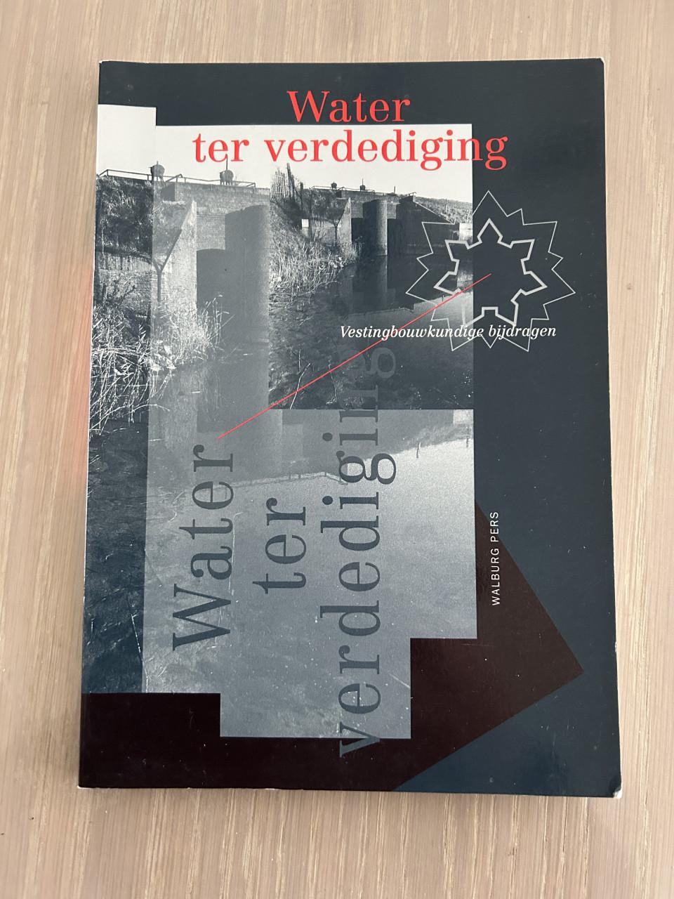 Party militaire boeken