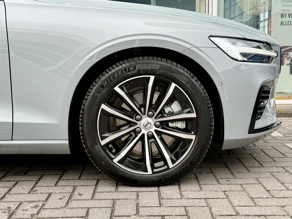 Volvo V60 t6 398pk recharge plus dark| adap.cruise| 360camera| trekaak