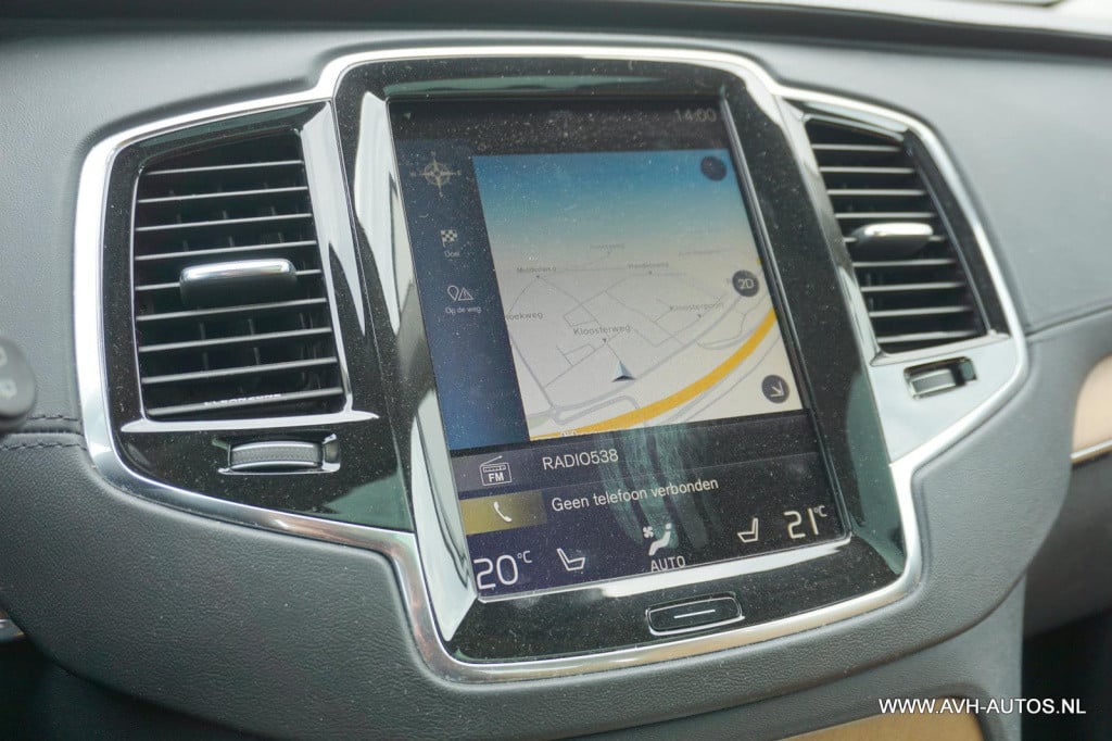 Volvo XC90 2.0 t8 twin engine awd momentum
