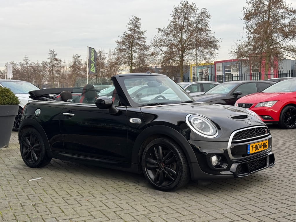 Mini Cooper S Cabrio mini 2.0 chili * jcw pakket * harman/kardon * stoelver