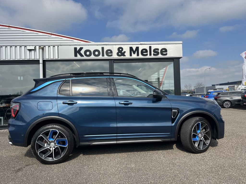 Lynk & Co 01 1.5 261pk plug in hybrid , panodak , 360 camera