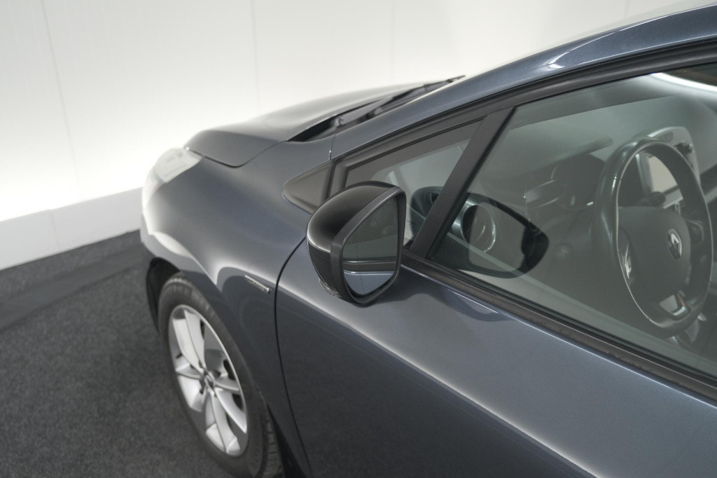 Renault Clio 1.2 limited | trekhaak | navigatie | parkeersensoren | climate