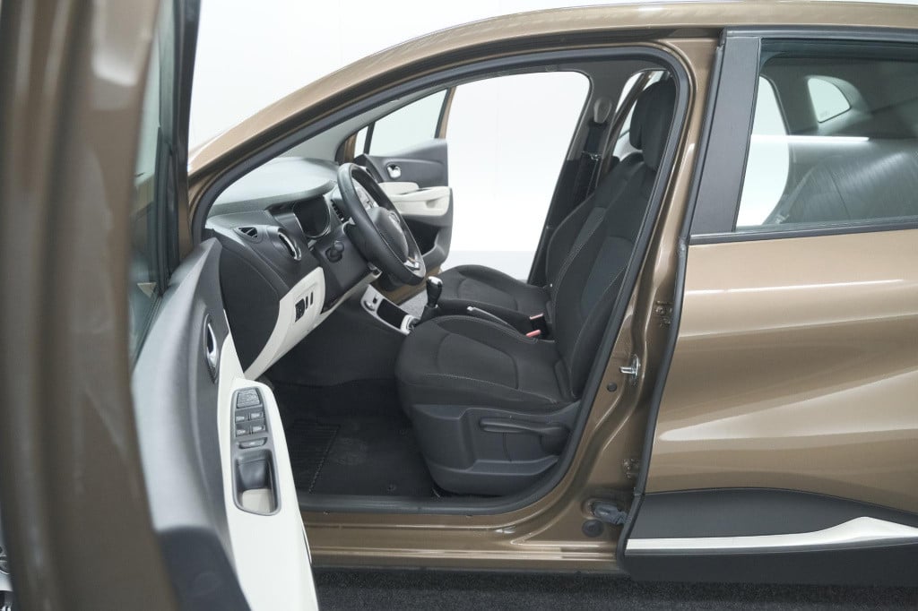 Renault Captur tce 90 zen | trekhaak | camera | navigatie | parkeersensoren
