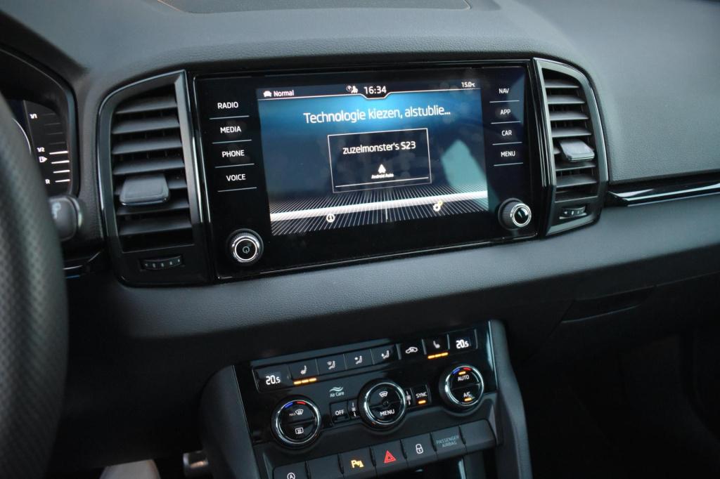 Skoda Karoq 1.5 tsi act sportline mj21 | trekhaak | pano | apple carplay | 