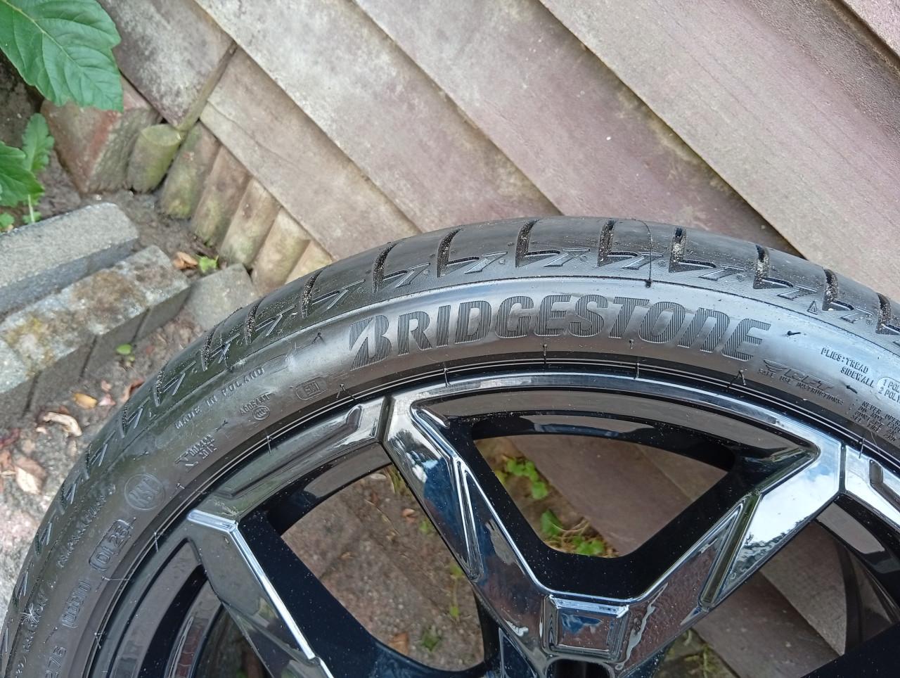 19Inch BMW 3 SERIE LCI G20 G21 995M VELGEN ZOMERBANDEN RFT