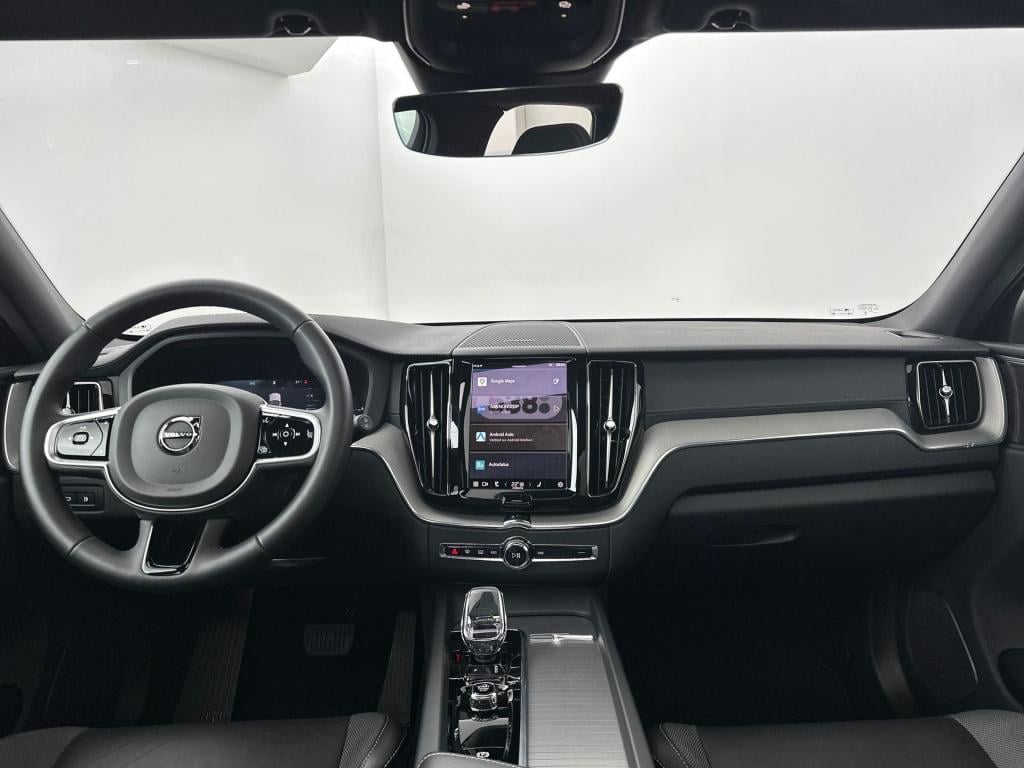 Volvo XC60 t6 398pk recharge black edition ultra| pano| 360camera| adap.cru