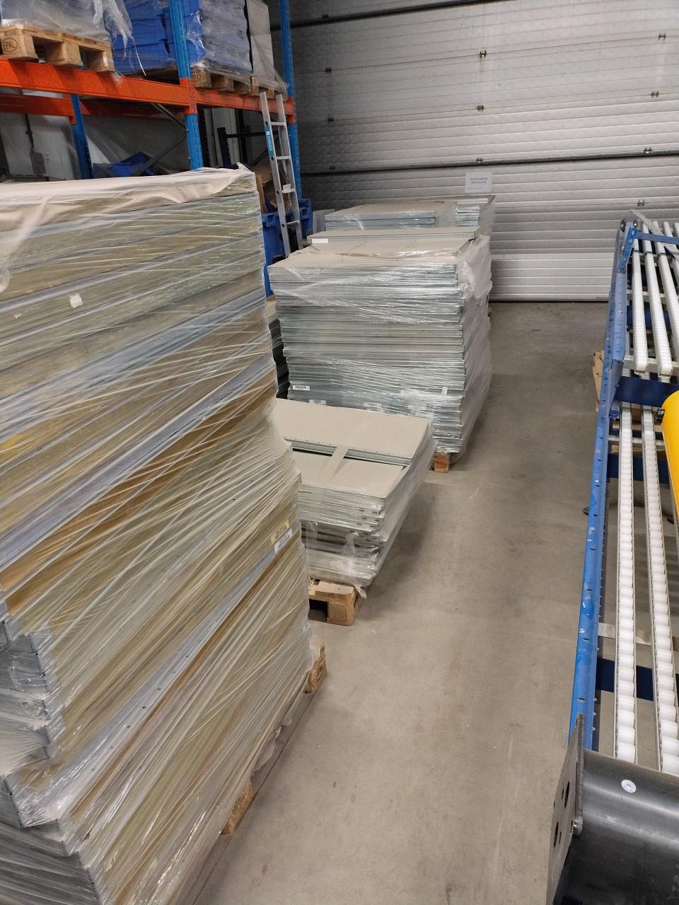 Stellingmateriaal / legboorden