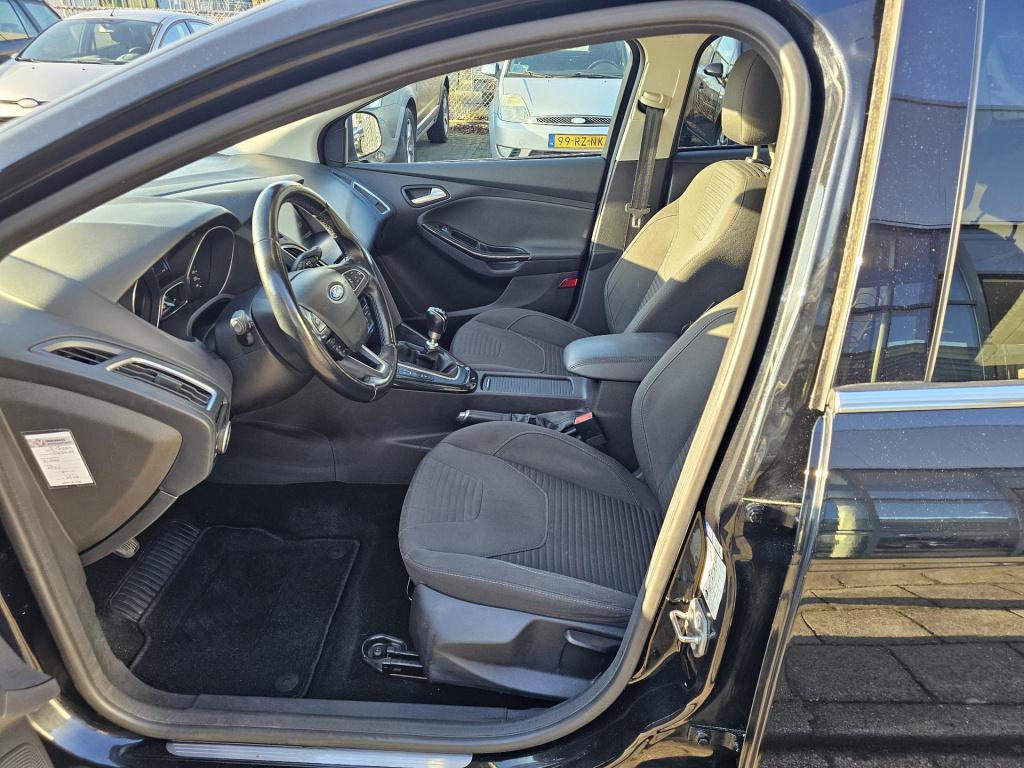 Ford Focus wagon 1.0 first edition