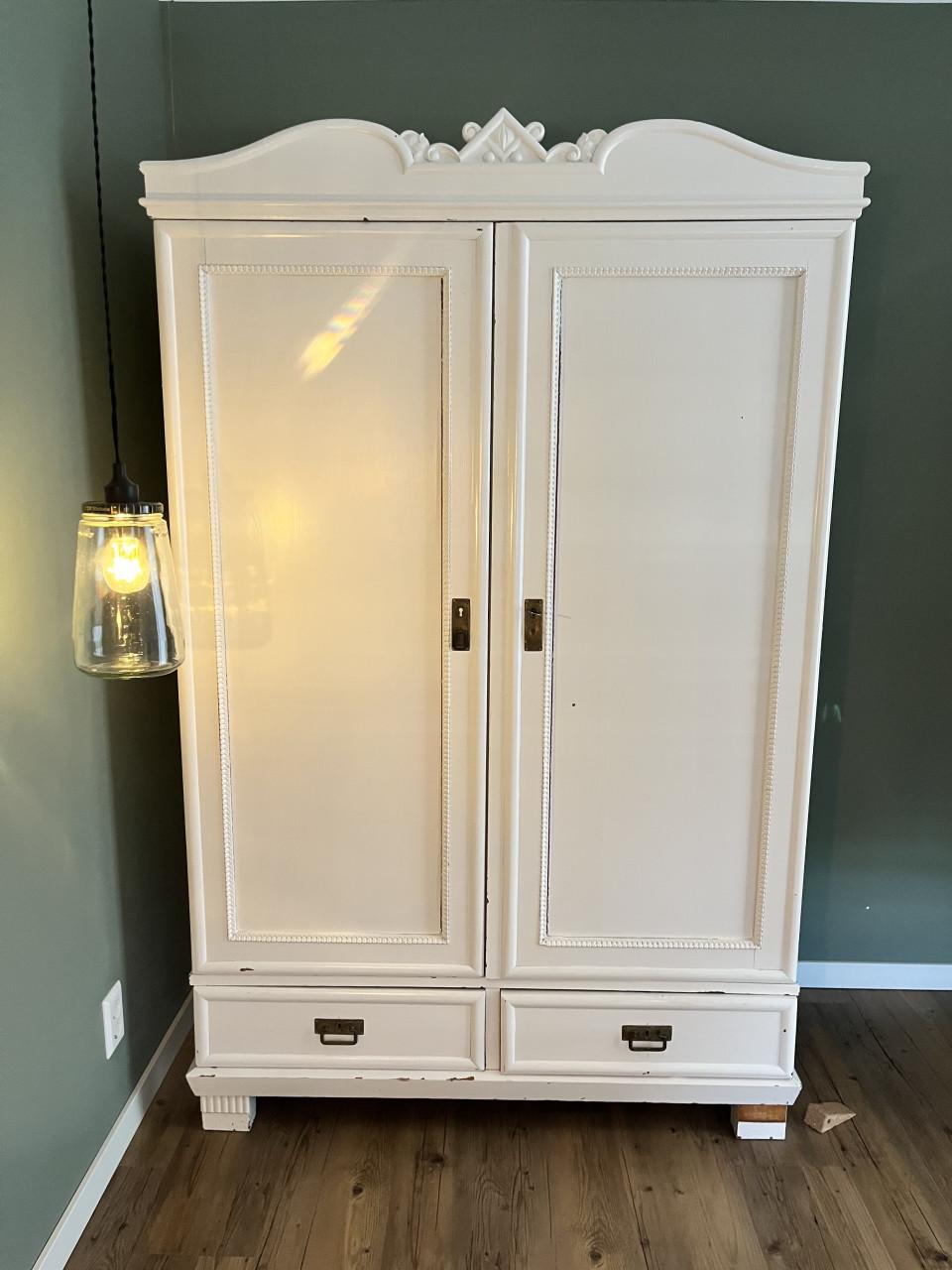 Meidenkast van Loods 5