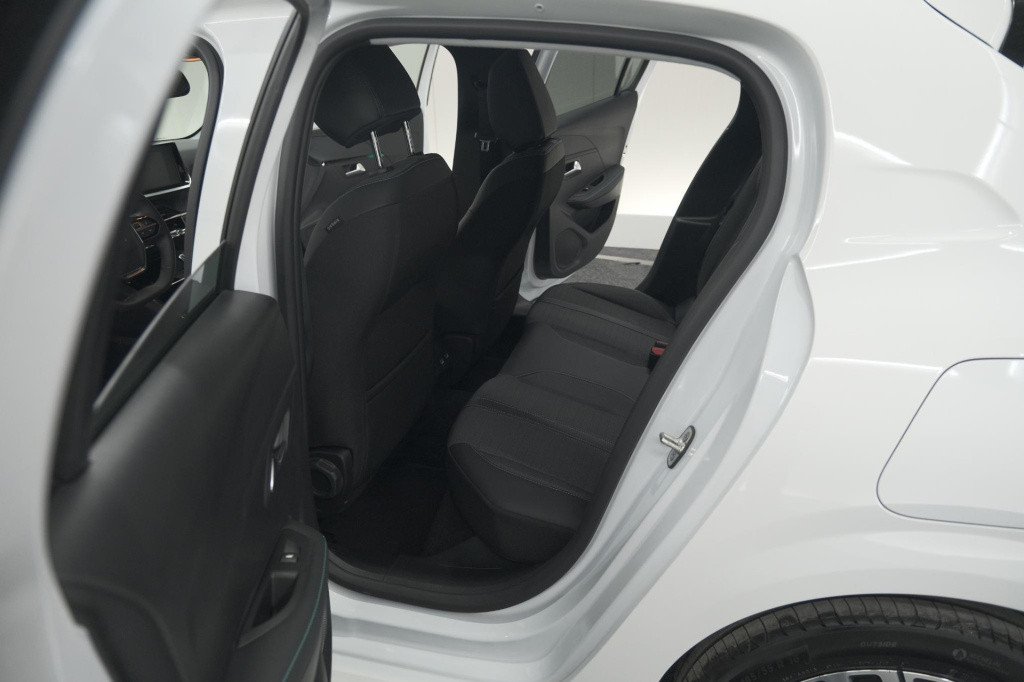 Peugeot 208 puretech 100 allure | adaptieve cruise control | camera | apple