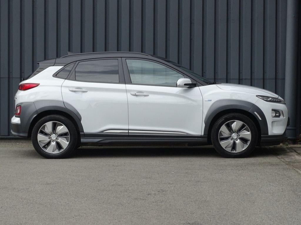 Hyundai Kona ev premium 64 kwh led | stoelkoeling | hud | pdc