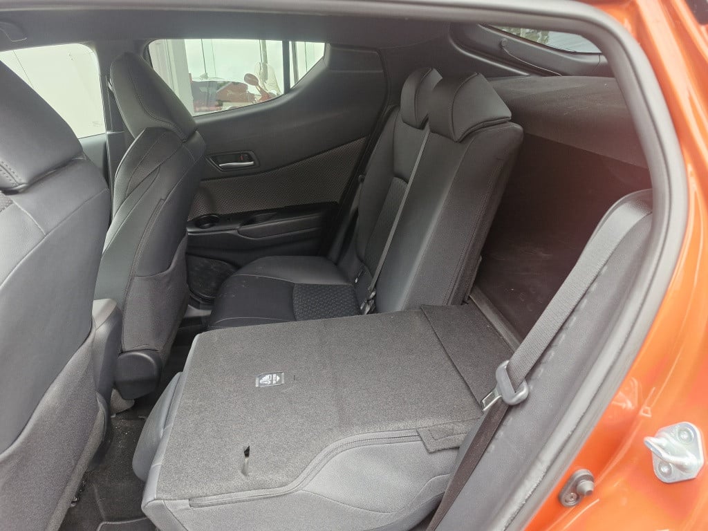Toyota C-hr 2.0 hybrid launch edition