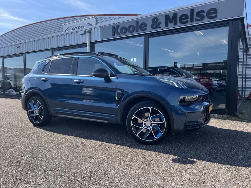 Lynk & Co 01 1.5 261pk phev 7dcth , pano dak , 360gr camera , carplay