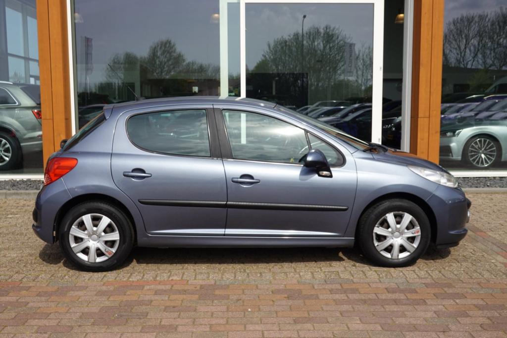 Peugeot 207 1.6 vti xs