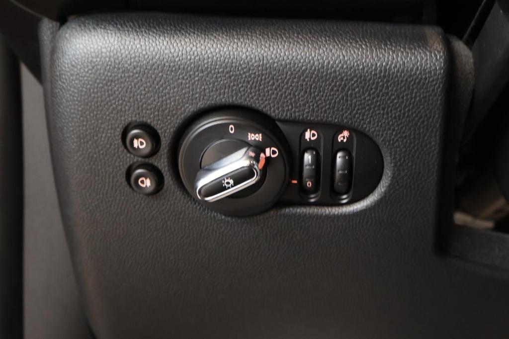 Mini Cooper mini 1.5 salt business nl auto, stoelverw, panoramadak, navi