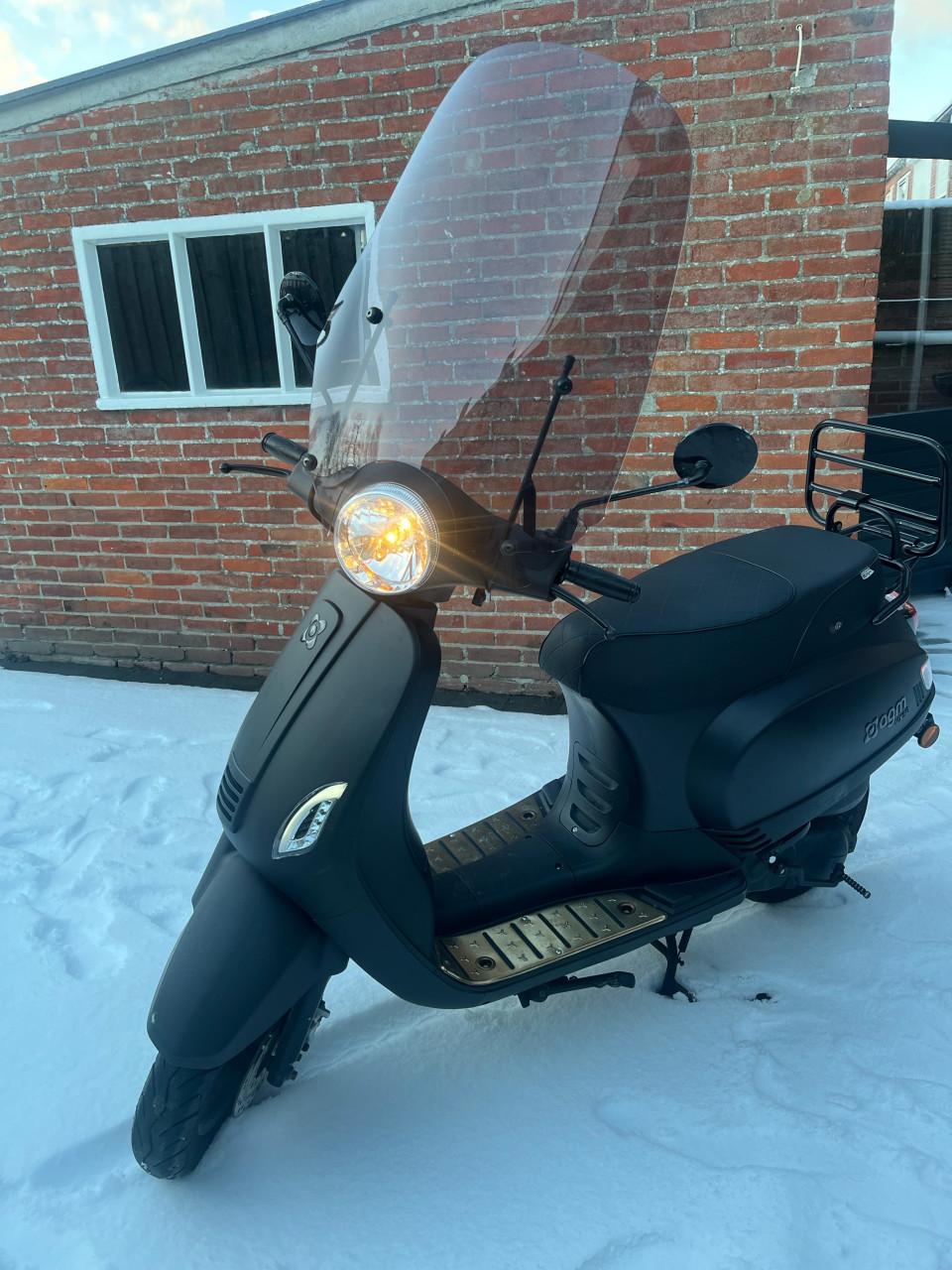 Agm scooter vx50